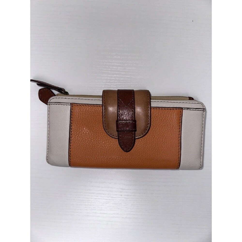 Fossil Full Size Leather Wallet
